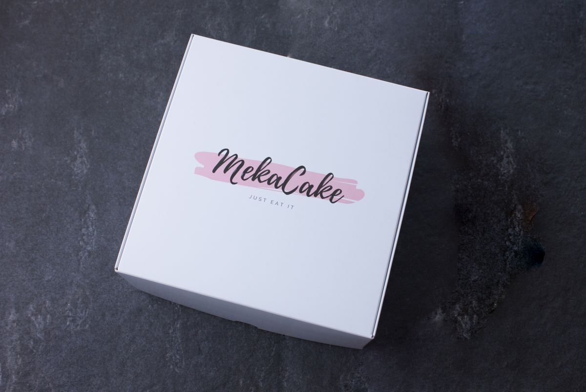 White box for cupcake