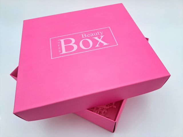 Коробка из картона